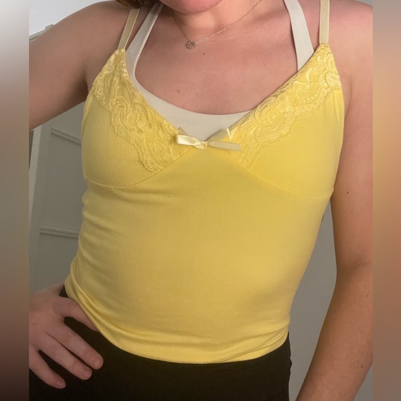 White fox yellow tank - Picture 1 of 3
